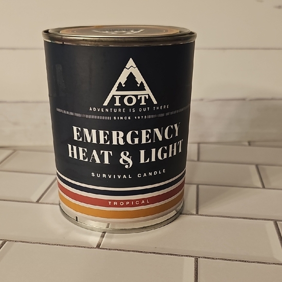 IOT Emergency Heat & Light Survival Candle Tropical Scent - Picture 1 of 3